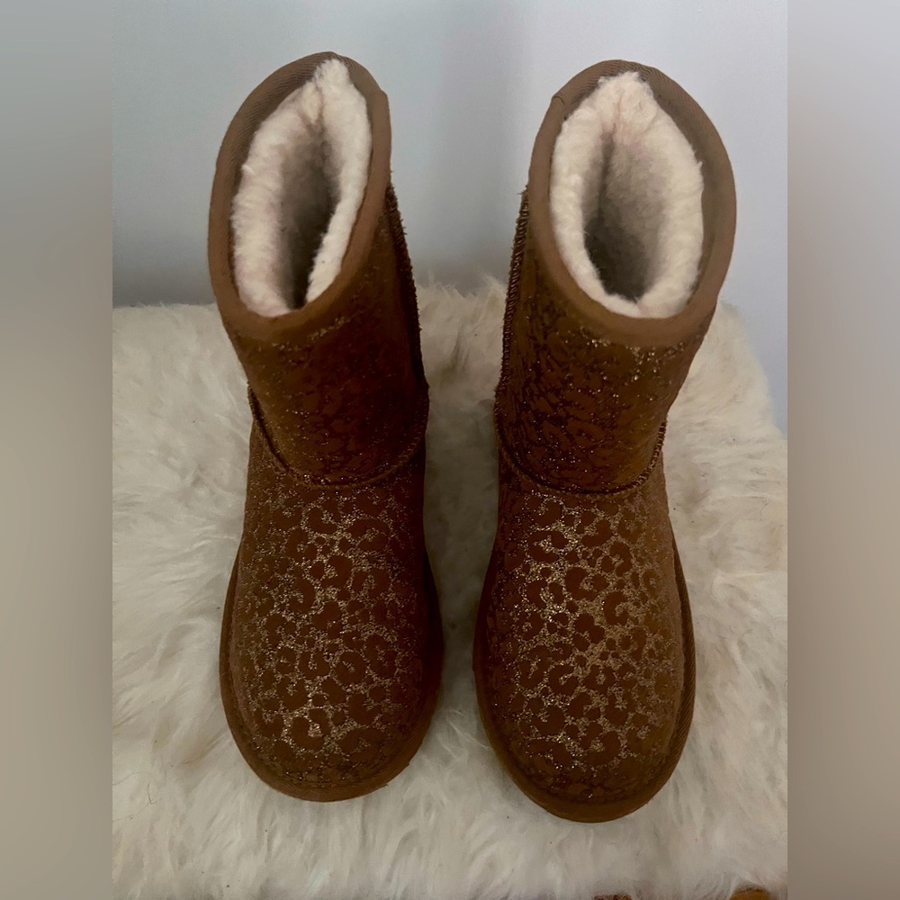 UGG Classic II Boot - Kids'